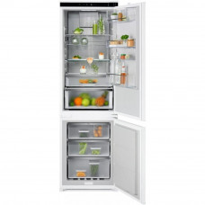 Холодильник с морозильной камерой Electrolux ENC8MC18S