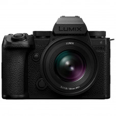 бездзеркальний фотоапарат Panasonic Lumix S DC-S5 IIX kit S (20-60mm) (DC-S5M2XKEE)