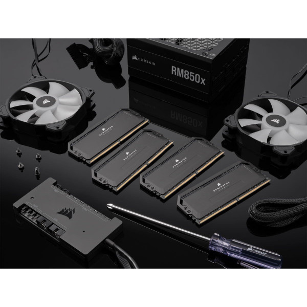 Пам'ять для настільних комп'ютерів Corsair 64 GB (2x32GB) DDR5 6000 MHz DOMINATOR PLATINUM RGB (CMT64GX5M2B6000Z30)